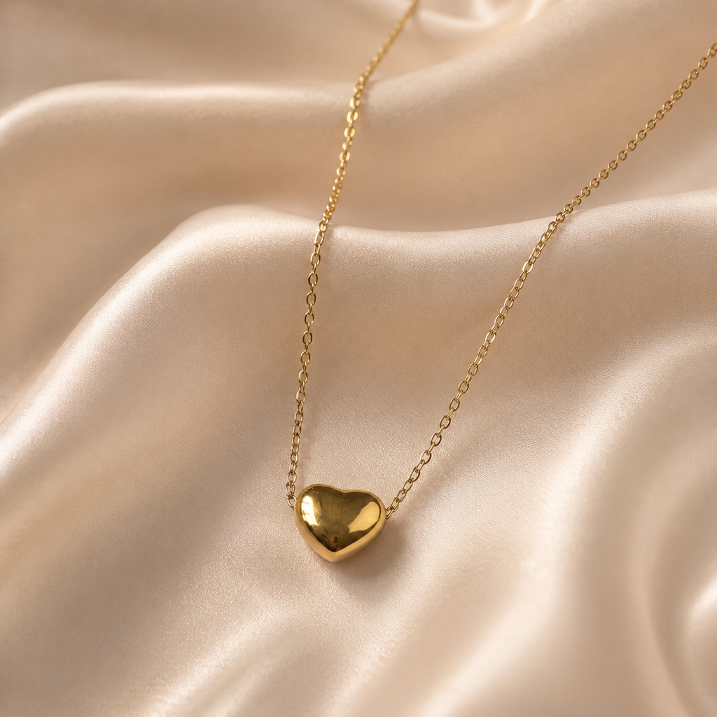 Glassy Heart Necklace