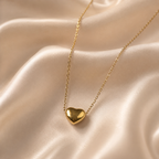 Glassy Heart Necklace