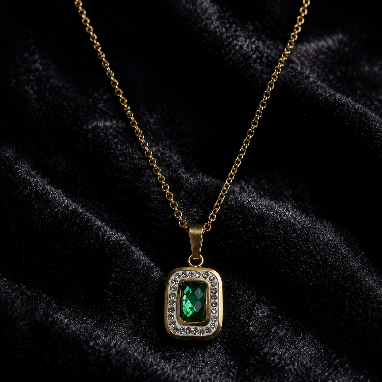 Classic Emerald Necklace
