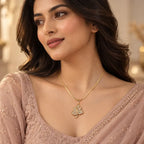 Leaf Pendant Snake Chain Necklace