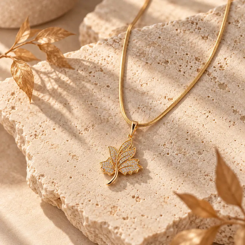 Leaf Pendant Snake Chain Necklace