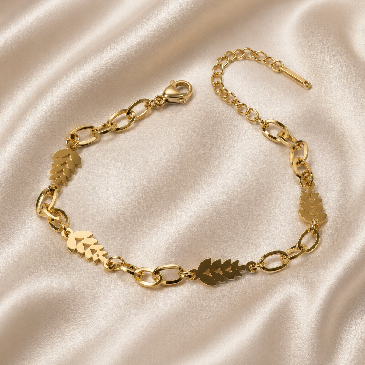 Leaf Link Figaro Chain Bracelet