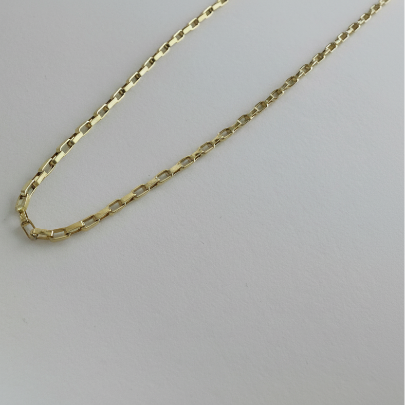 Classic Everyday Essential Sleek Chain by SVORA