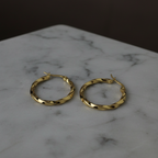 Minimal Round Hoop Earrings by SVORA