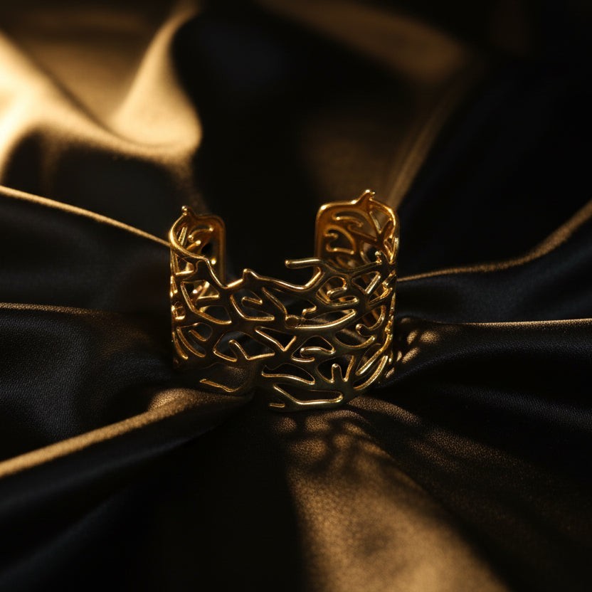 SVORA gold plated 18K coral branch cuff bracelet, openwork design, adjustable, 316L stainless steel.