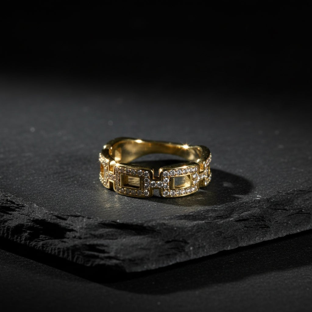 SVORA gold chain link ring with clear stones, 18K gold plated stainless steel, waterproof and hypoallergenic.