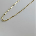 SVORA gold stainless steel chain with 18k gold plating. Waterproof and anti-tarnish classic link necklace.